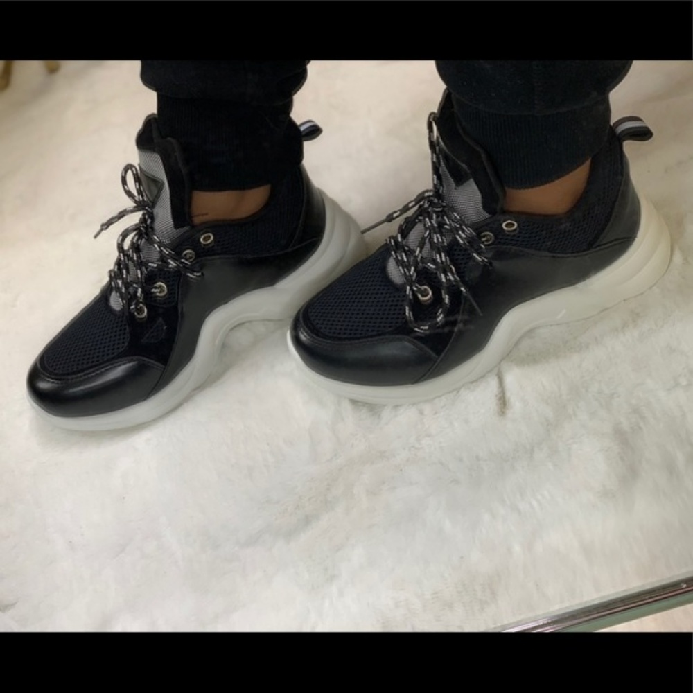 Chunky Sole Dad Sneakers in Black - Picture 3 of 8